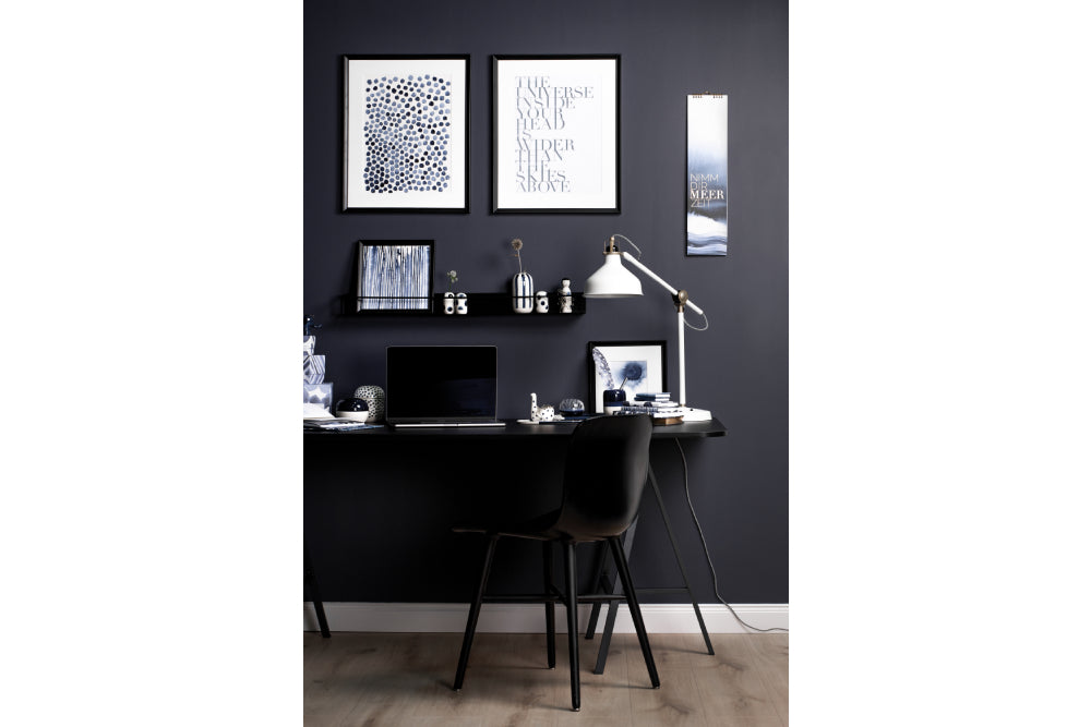 Räder Federschreiber "Punkte" aus der Serie Tintenblau in einem Home Office